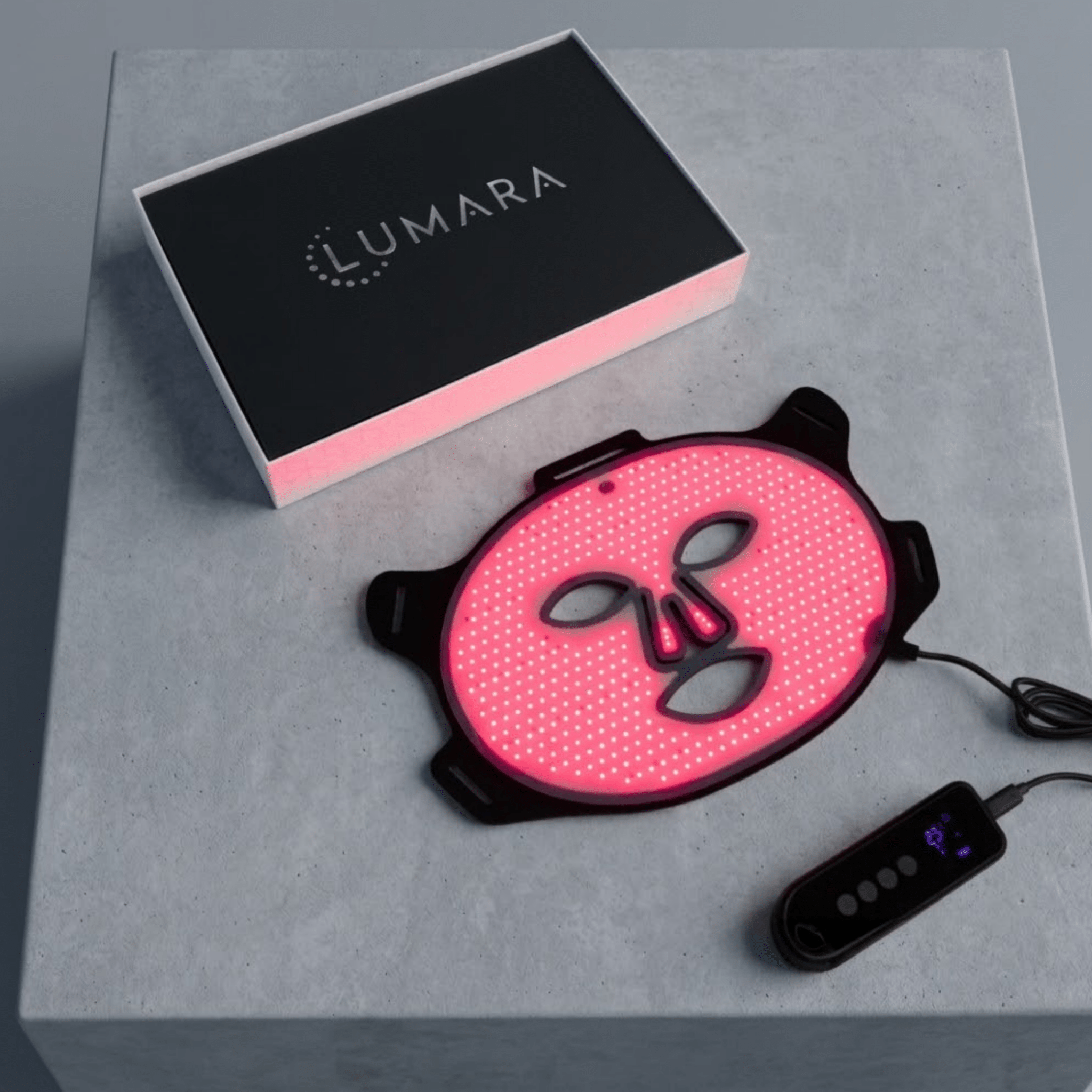 red light mask and product box with Lumara on box