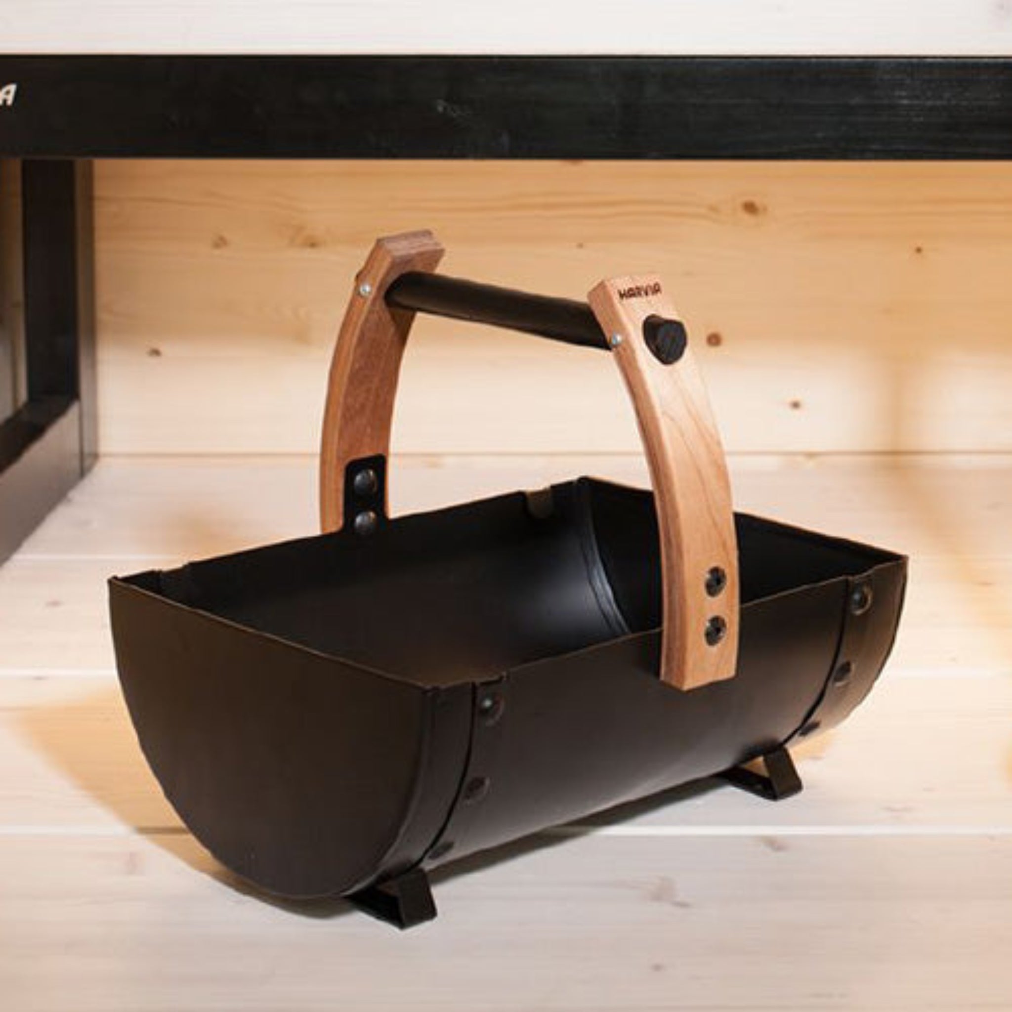 Harvia Legend Sauna Bucket thermo-aspen handle detail