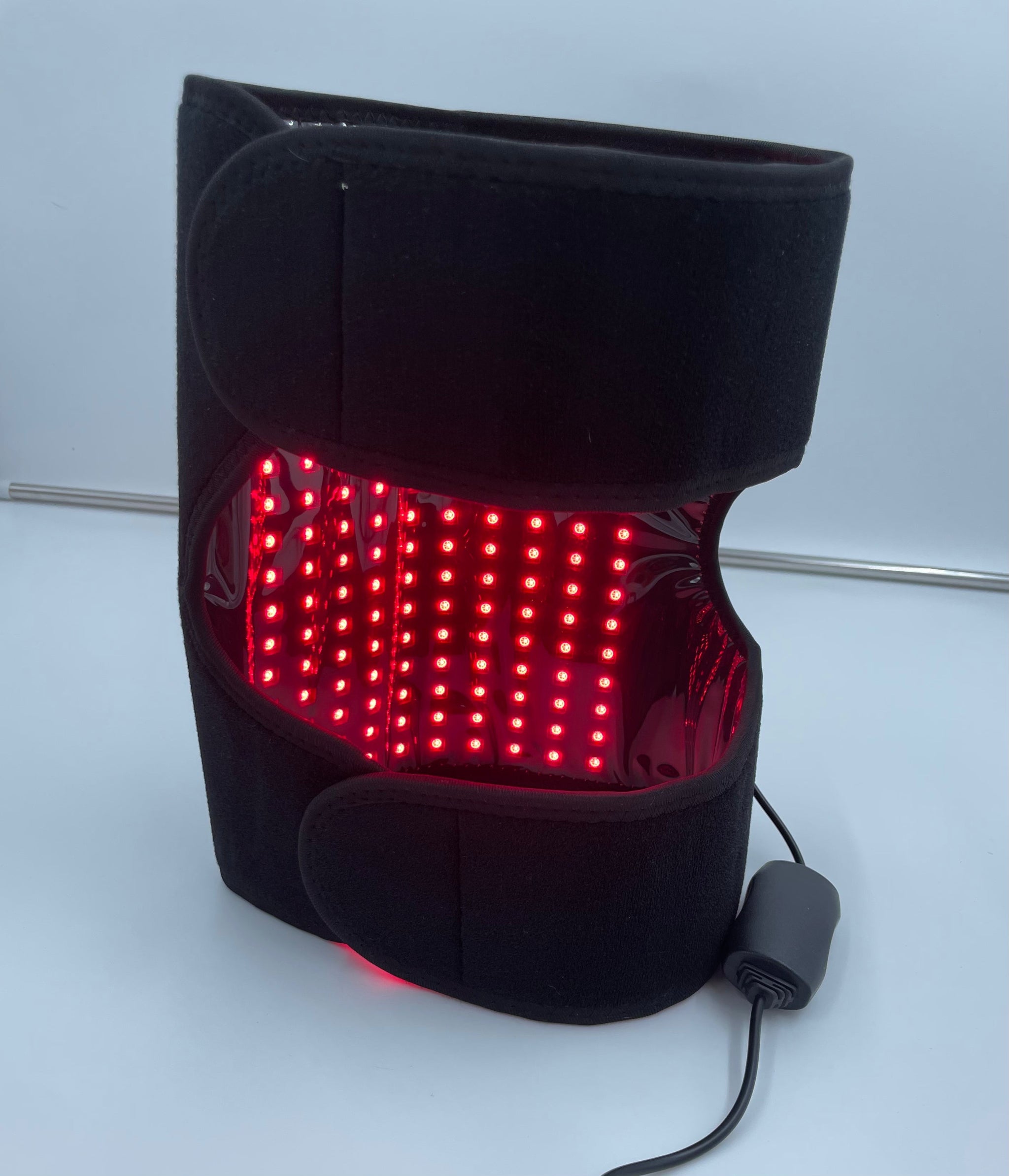 Red Light Pro Devices 3-in-1 pad with knee cover for targeted knee area
