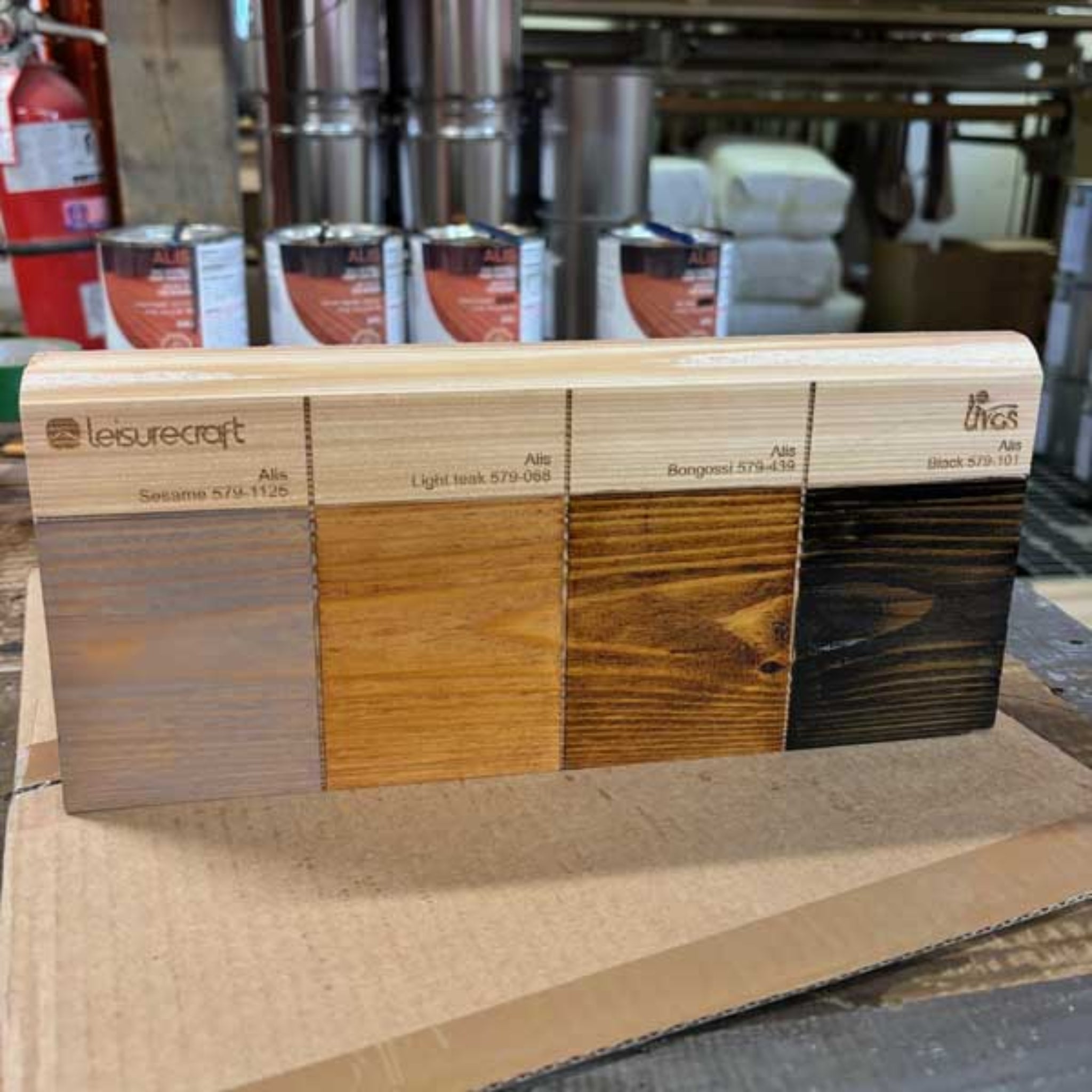 Dundalk LeisureCraft Flow Cold Plunge | Cedar & Stainless Steel wood samples showing different finishes.