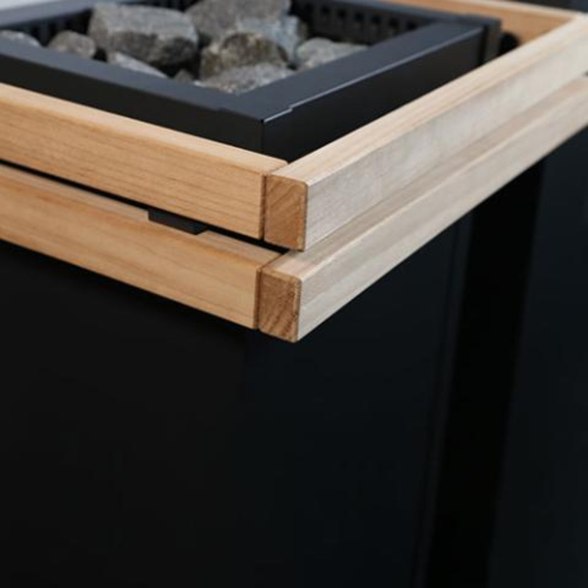 close up of Harvia HL3S safety rail