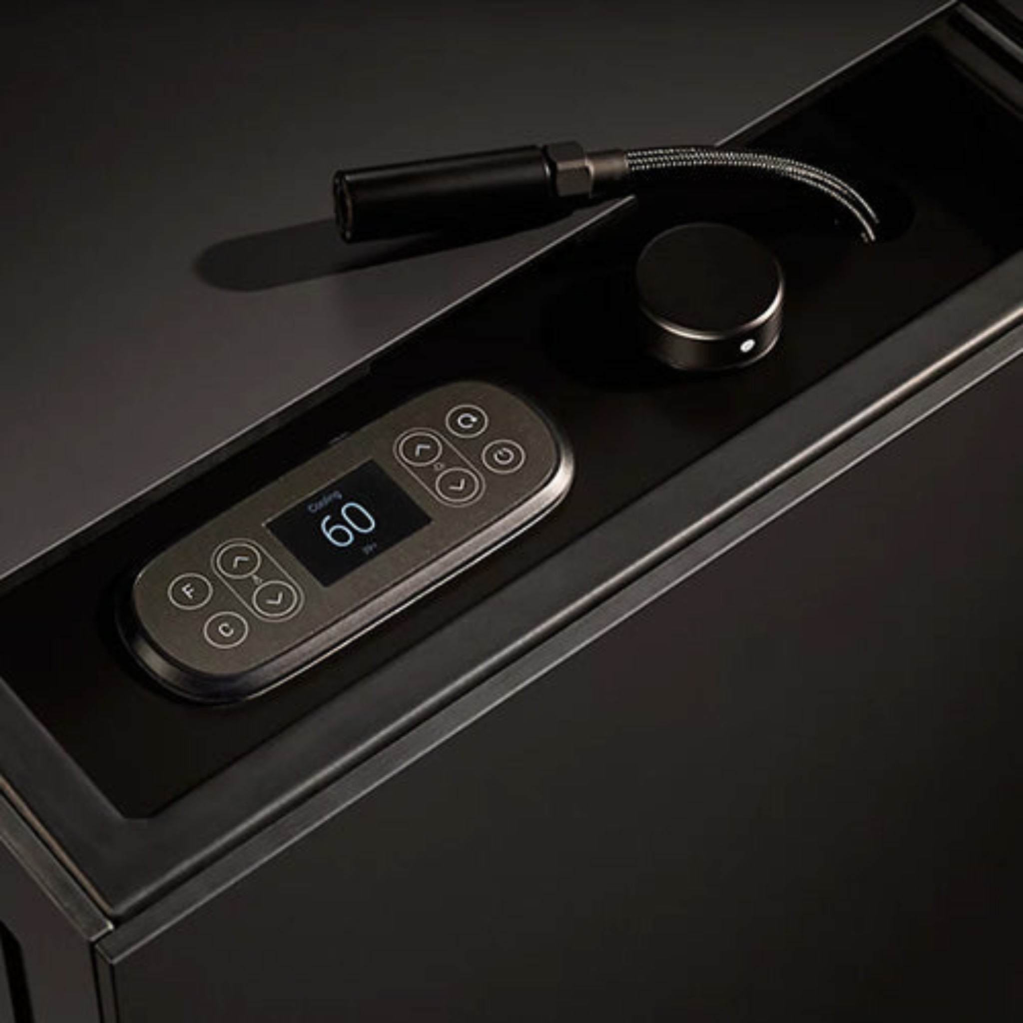 Kohler x Remedy Place Ice Bath – close-up of rim and edge anf controls