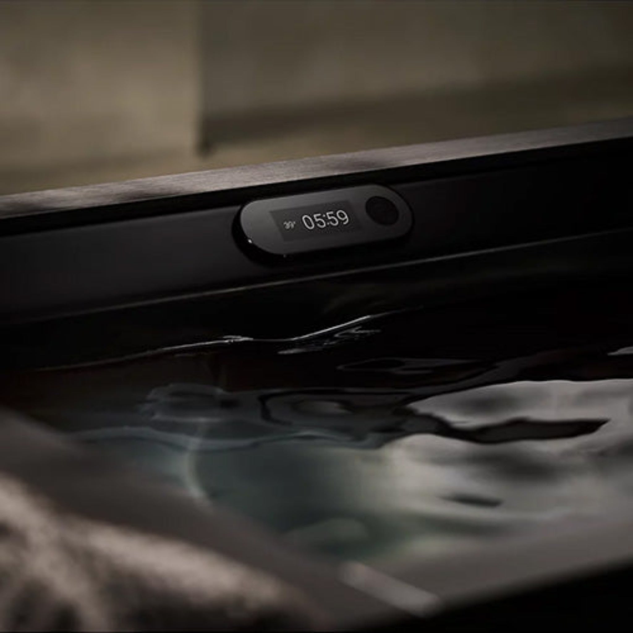Kohler x Remedy Place Ice Bath – close-up of rim and edge
