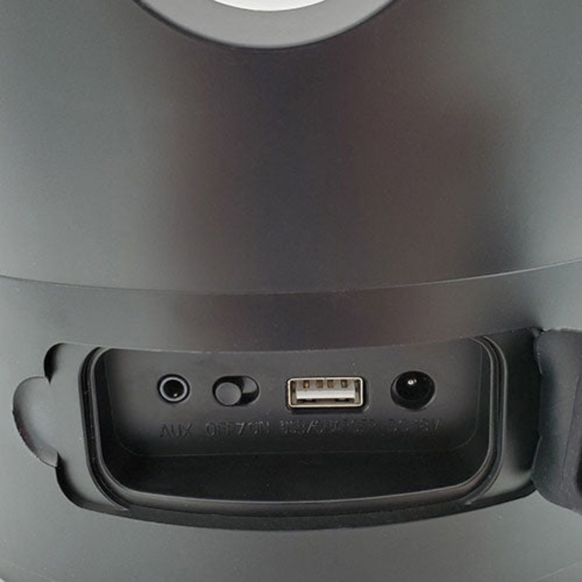 SaunaLife Zone Bluetooth Sauna Bucket close up view of outlets